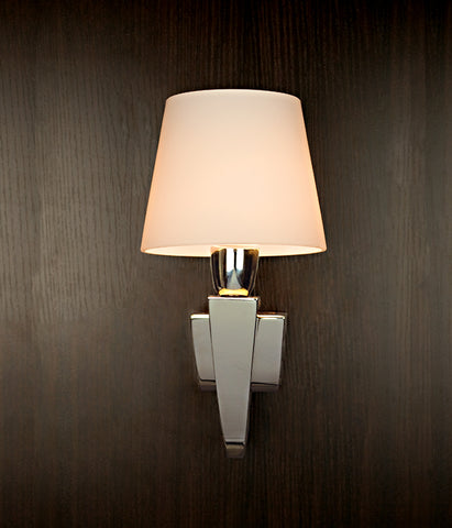 Claro IP44 bathroom wall lamp