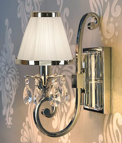 Luxuria 1 light wall lamp white